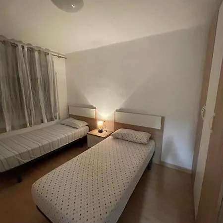 Ed Monica アパート